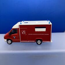 Renault master ambulance d'occasion  Luant