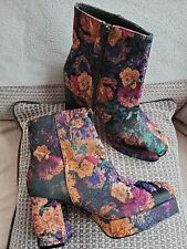 Tapestry style platform for sale  BARRY