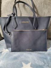 Bolsa tote de viagem Michael Kors Signature preta reversível jet set comprar usado  Enviando para Brazil