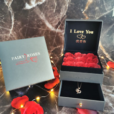 Boîte rose cadeau d'occasion  Paris VIII