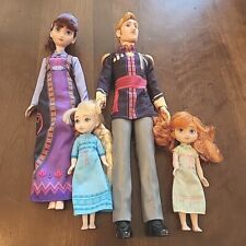 Disney Frozen 2 Arendelle Conjunto Muñeca Familia Real Joven Anna Elsa Rey Reina Lote segunda mano  Embacar hacia Argentina