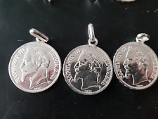 Pendentif médaille médaillon d'occasion  Saint-Hilaire-des-Loges