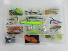 Equipamento de pesca com caixa de armazenamento águas superiores e acessórios Rapala, Rebel, Heddon comprar usado  Enviando para Brazil