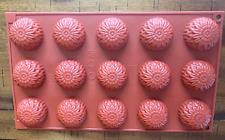 Usado, Molde de silicona de crisantemo 15 tazas jabón de chocolate caramelo pastel tazas de 1,5 pulgadas segunda mano  Embacar hacia Argentina