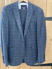 William hunt suit for sale  HARROGATE