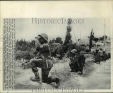 Usado, 1965 Press Photo tropas indianas em movimento contra forças guerrilheiras na Caxemira. comprar usado  Enviando para Brazil