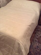 Bedspread double quality for sale  RAYLEIGH