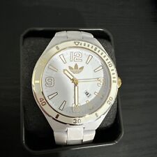 Usado, Reloj para mujer ADIDAS 50 mm blanco nailon mineral ADH2687 NECESITA BATERÍA segunda mano  Embacar hacia Argentina