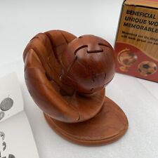 Usado, Luva de beisebol quebra-cabeça de madeira artesanal 3D em uma base de exibição luva decorativa de mesa comprar usado  Enviando para Brazil