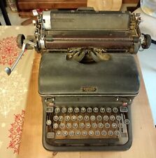 Machine écrire ancienne d'occasion  La Chaussée-Saint-Victor