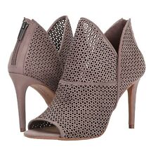 Vince camuto size for sale  Castro Valley