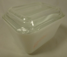 Plato refrigerador de vidrio de leche vintage Pyrex blanco liso 501-B con tapa 501-C 1,5 tazas segunda mano  Embacar hacia Argentina