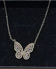 Collier pendentif papillon d'occasion  Artigues-près-Bordeaux