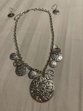 Avon jewelry necklace for sale  Richmond