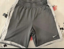 Pantalones cortos deportivos Nike cintura elástica para hombre talla mediana gris segunda mano  Embacar hacia Mexico