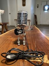 Lámpara de mesa robot de micrófono vintage retro guitarra luz de escritorio USB segunda mano  Embacar hacia Argentina