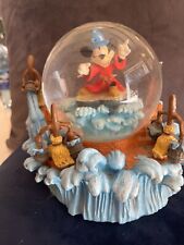 Grand snow globe d'occasion  Pernes-les-Fontaines