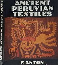 Ancient peruvian textiles. usato  Italia