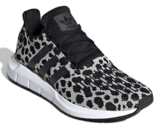 Usado, NUEVAS Zapatillas Adidas Swift Run con estampado de leopardo crudas blancas BD7962 EE. UU. 6 segunda mano  Embacar hacia Argentina