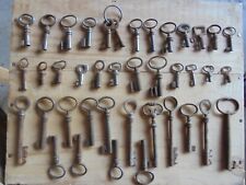 Lot clefs anciennes d'occasion  Lorrez-le-Bocage-Préaux