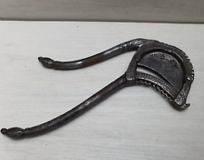 Dispositivo de tortura antigo cortador de dedo feito à mão forjado ferramenta gravada porca Betel comprar usado  Enviando para Brazil