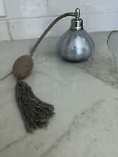 Perfume cinza vintage com atomizador 41/2” de altura vidro artístico, usado comprar usado  Enviando para Brazil