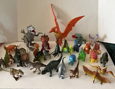 Lote de 31 pequeños juguetes multicolores de plástico para dinosaurios y animales segunda mano  Embacar hacia Argentina