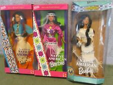 3 bonecas Barbie nativas americanas do mundo dos anos 1990~1 aberta~2 fechada~belezas comprar usado  Enviando para Brazil