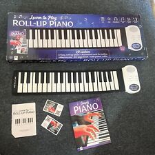 Teclado de piano portátil enrollable Hinkler Learn To Play 37 teclas con libro de 80 páginas segunda mano  Embacar hacia Argentina