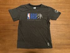 Camiseta oficial NBA basquete cinza Logoman juvenil tamanho XL extra grande comprar usado  Enviando para Brazil