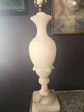 Usado, Lámpara de mesa de alabastro antigua de colección mármol tallada clásica blanca 32" de alto segunda mano  Embacar hacia Mexico