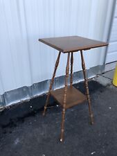 charming side table for sale  Elgin