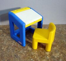 De colección Little Tikes casa de muñecas escuela en miniatura abatible escritorio y silla amarilla, usado segunda mano  Embacar hacia Mexico