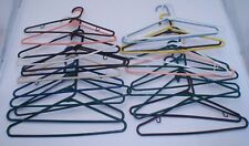 Lot plastic hangers d'occasion  Expédié en Belgium