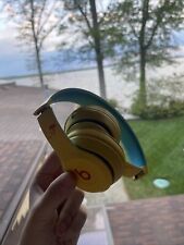 Fones de ouvido supra-auriculares sem fio Beats by Dr. Dre Solo3 Club Collection - Amarelo taco, usado comprar usado  Enviando para Brazil