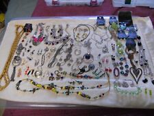 Lote de 70 piezas de joyería collares pendientes pulseras anillos sin marcar segunda mano  Embacar hacia Argentina