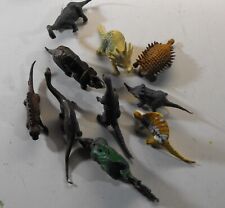 Gruppo dinosauri plastica usato  Erba
