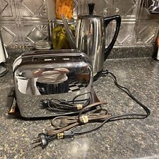 Older model toaster d'occasion  Expédié en Belgium