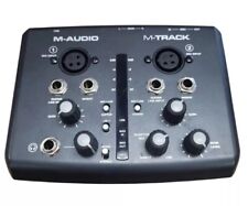 Interface de áudio e MIDI portátil M-Audio M-Track Plus dois canais USB comprar usado  Enviando para Brazil