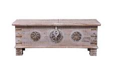 Baú esculpido em madeira/mesa de centro de madeira/caixa esculpida em madeira com aparência rústica/, usado comprar usado  Enviando para Brazil