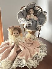 Coppia bambole antiche usato  Italia