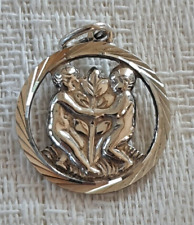 Médaille ancienne ciselée d'occasion  Avesnes-sur-Helpe