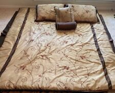 Full size bed for sale  Hempstead