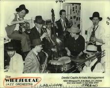 1981 Press Photo The Widespread Jazz Orchestra aparecendo no Old Absinthe Bar comprar usado  Enviando para Brazil