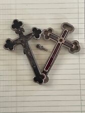 Relicário celta católico crucifixo peitoral metal com incrustação de madeira de ébano 3 1/2" comprar usado  Enviando para Brazil