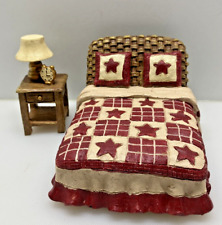 Móveis em miniatura para casa de bonecas cama e mesa de cabeceira lateral abajur relógio resina comprar usado  Enviando para Brazil