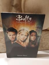 Buffy The Vampire Slayer - A terceira temporada completa - DVD comprar usado  Enviando para Brazil