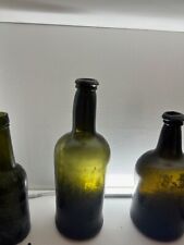Botella de ron de vidrio negro de principios de 1800 parte inferior con forma de campana de arena. segunda mano  Embacar hacia Argentina