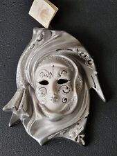 Masque vénitien décoratif d'occasion  Roanne