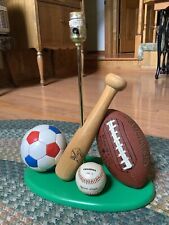 Abajur temático de esportes para quarto infantil taco de beisebol bola de futebol FUNCIONA comprar usado  Enviando para Brazil